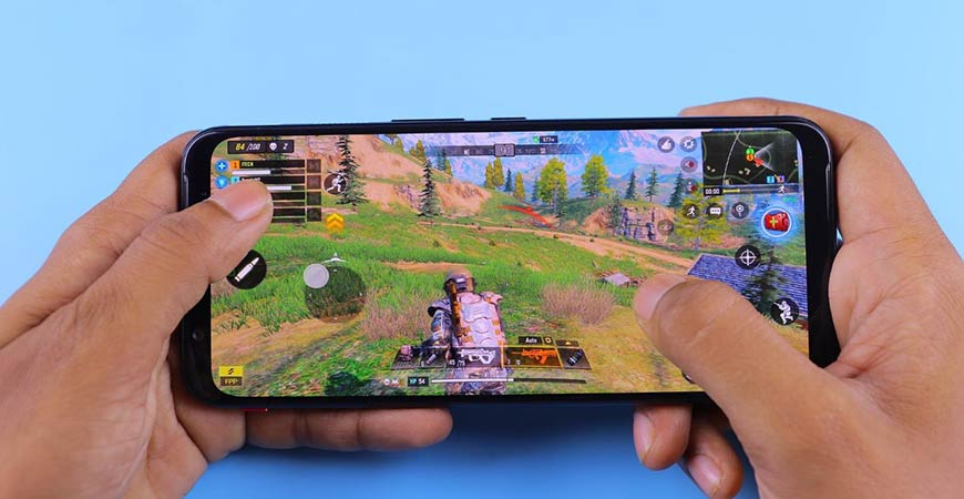 Top Three Weirdest Mobile Game Advertisements