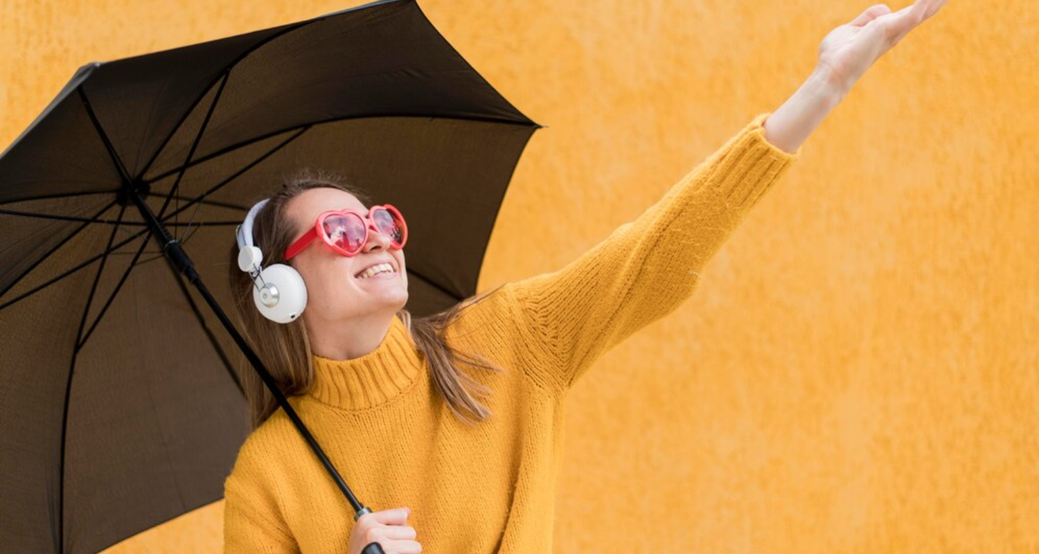4 Must-Have Gadgets to Keep You Comfortable and Safe on Rainy Days